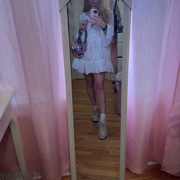 ✨ - Picture 3 of 12